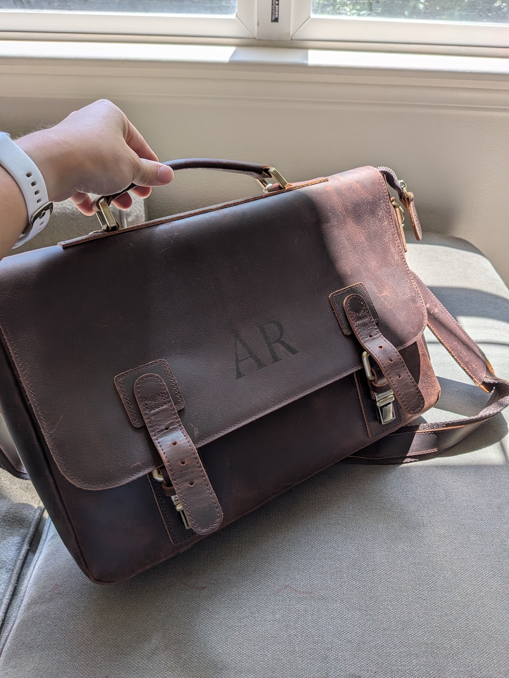 Kattee Classic Brown Leather Messenger Bag with Monogram AR